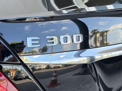 Certified 2019 Mercedes-Benz E 300 image 32