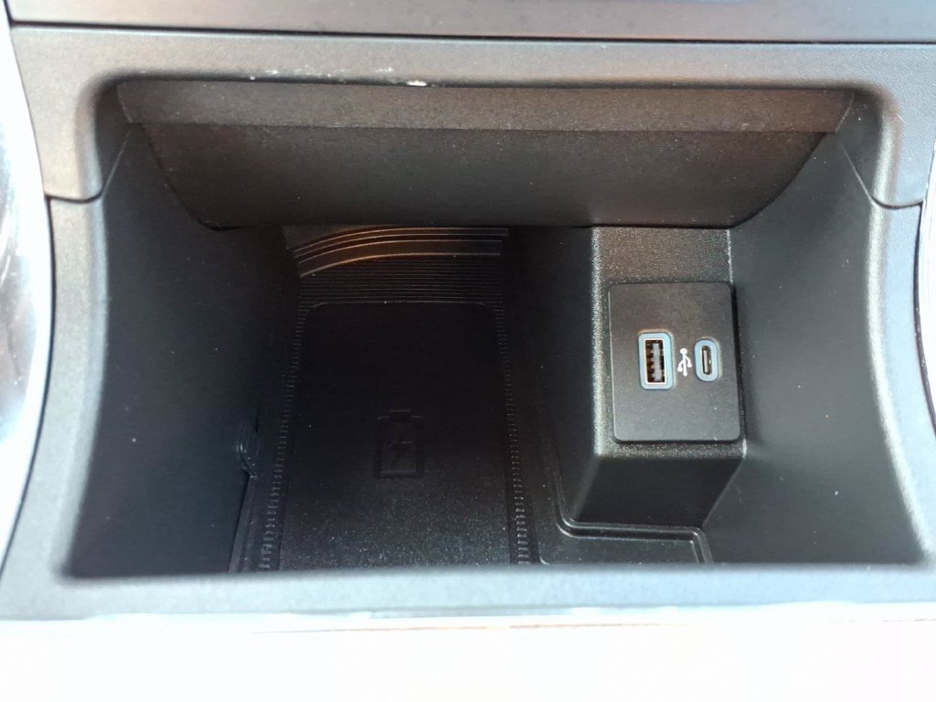 Used 2024 Ford Edge ST w/ Equipment Group 401A AWD/4WD image 19