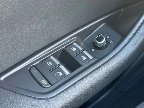 Used 2017 Audi A4 2.0T Premium w/ Convenience Package image 41