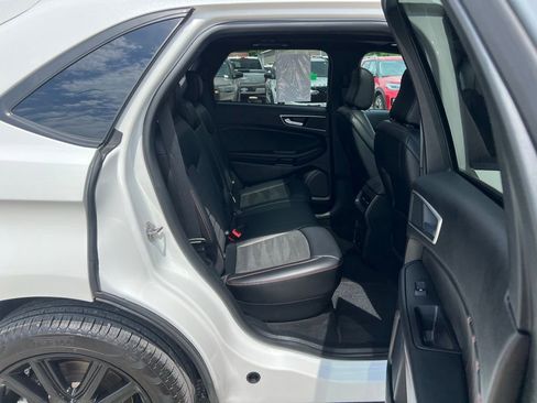 Used 2024 Ford Edge ST-Line w/ Class II Trailer Tow Package AWD/4WD image 19