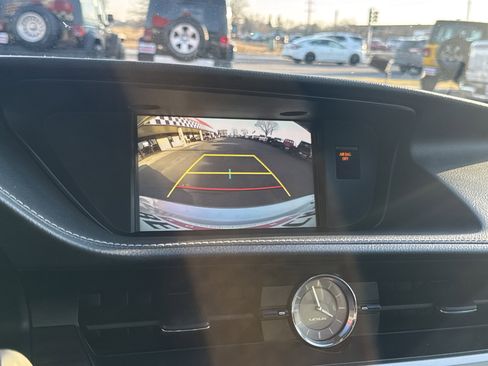 Used 2018 Lexus ES 350 ES 350 w/ Navigation System Package image 24