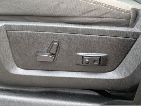 Used 2023 RAM 3500 Big Horn w/ Level 1 Equipment Group image 19