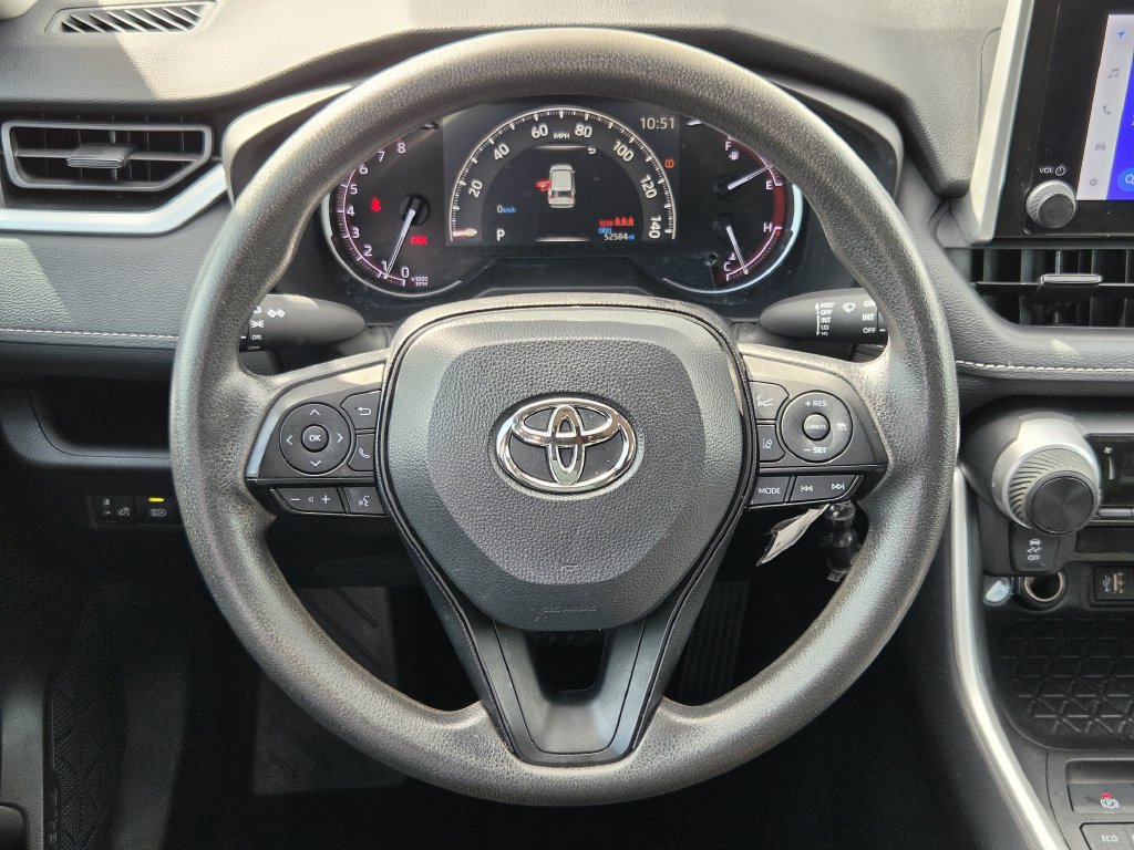 Used 2024 Toyota RAV4 LE AWD/4WD image 10