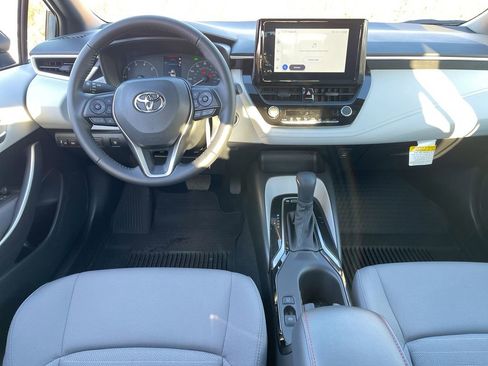 Used 2025 Toyota Corolla SE w/ Convenience Package FWD image 10