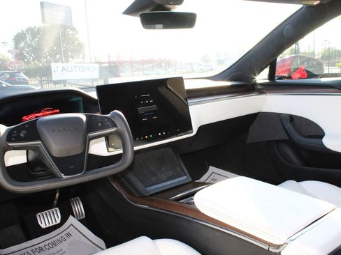 Used 2022 Tesla Model S Standard Range image 16