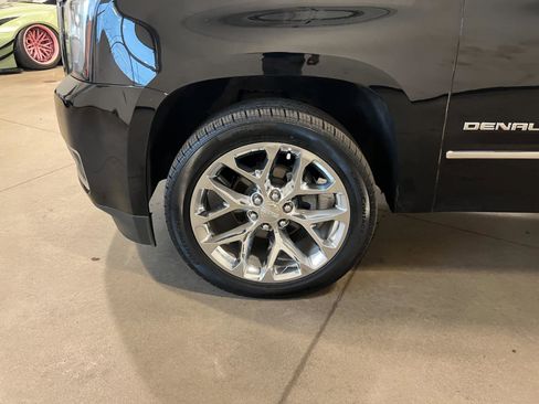 Used 2018 GMC Yukon XL Denali w/ Denali Ultimate Package AWD/4WD image 47