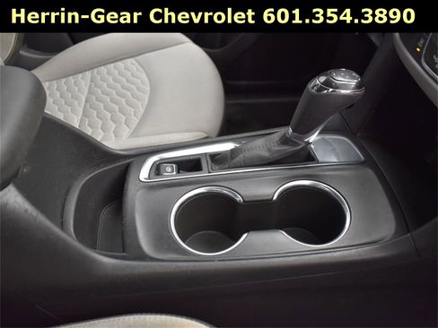 Used 2019 Chevrolet Equinox LT image 28