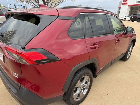 Used 2025 Toyota RAV4 XLE w/ Convenience Package image 7