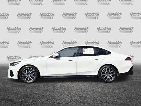 Used 2024 BMW i5 eDrive40i w/ M Sport Package RWD image 8