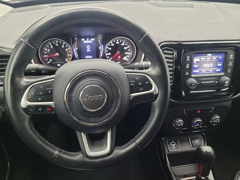 Used 2018 Jeep Compass Altitude image 22