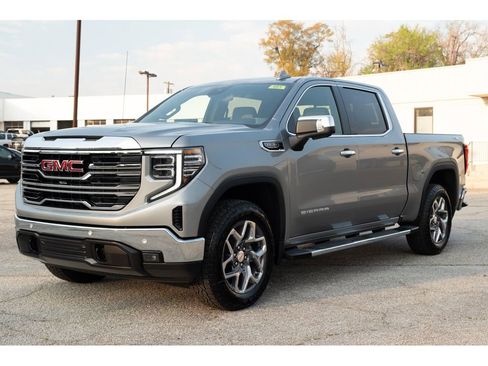 New 2026 GMC Sierra 1500 SLT w/ SLT Premium Plus Package image 4