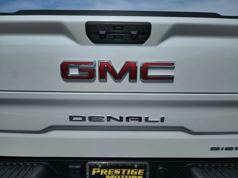 Used 2024 GMC Sierra 1500 Denali AWD/4WD image 32