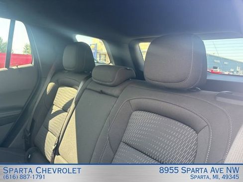 Used 2025 Chevrolet Equinox LT image 17