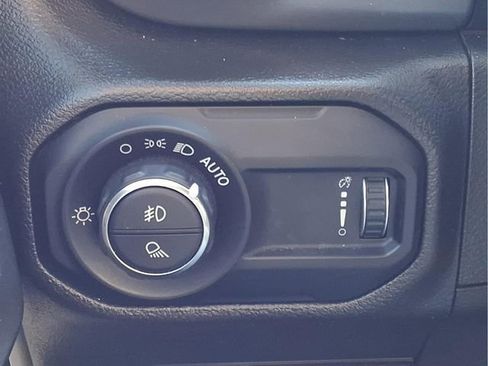 Used 2023 Jeep Gladiator Willys image 16