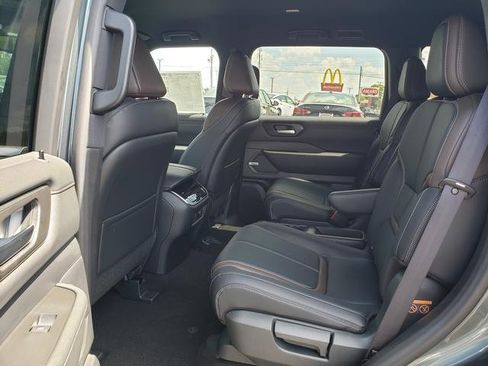 New 2025 Nissan Armada SL w/ Captain's Chari Seat Package image 14