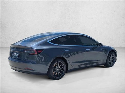 Used 2019 Tesla Model 3 Standard Range Plus RWD image 5