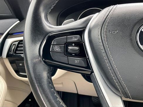 Used 2018 BMW 530e image 10