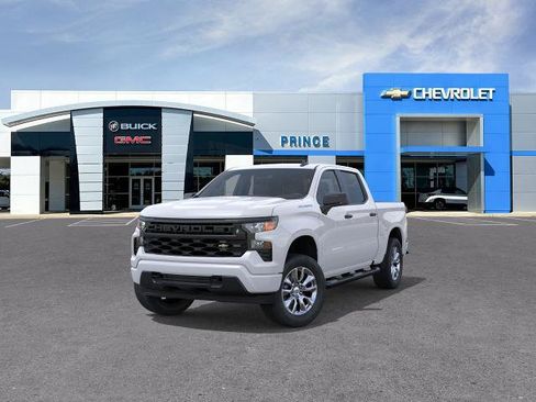 New 2026 Chevrolet Silverado 1500 Custom RWD image 8