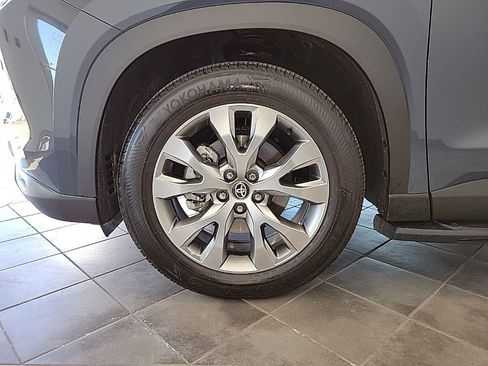 Used 2024 Toyota Grand Highlander Limited image 22