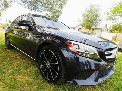 Used 2019 Mercedes-Benz C 300 Sedan w/ Premium Package image 10
