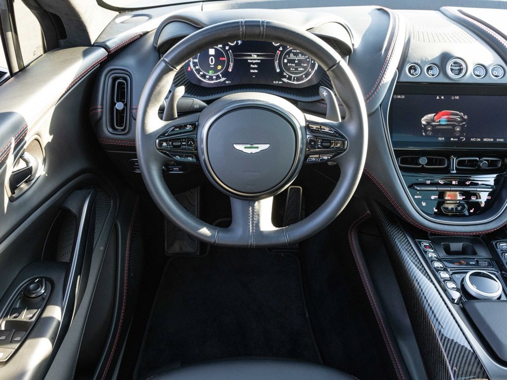 Used 2021 Aston Martin DBX AWD/4WD image 43