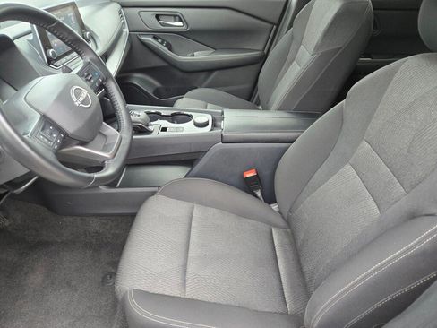 Used 2025 Nissan Rogue SV AWD/4WD image 11