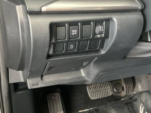 Used 2021 Subaru Forester Premium AWD/4WD image 33