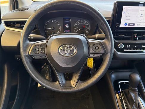 Used 2024 Toyota Corolla LE FWD image 17