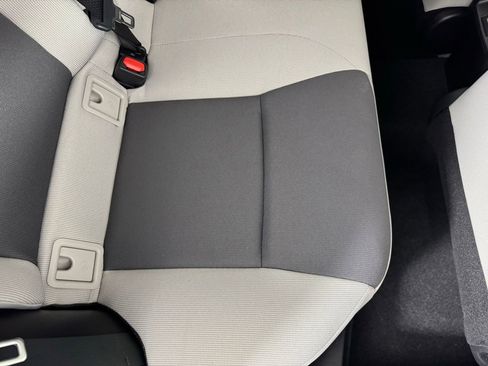 Used 2025 Toyota Corolla LE image 21