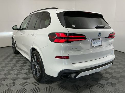 Certified 2026 BMW X5 xDrive50e w/ M Sport Package AWD/4WD image 5