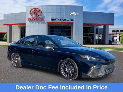 Used 2025 Toyota Camry SE w/ Convenience Package