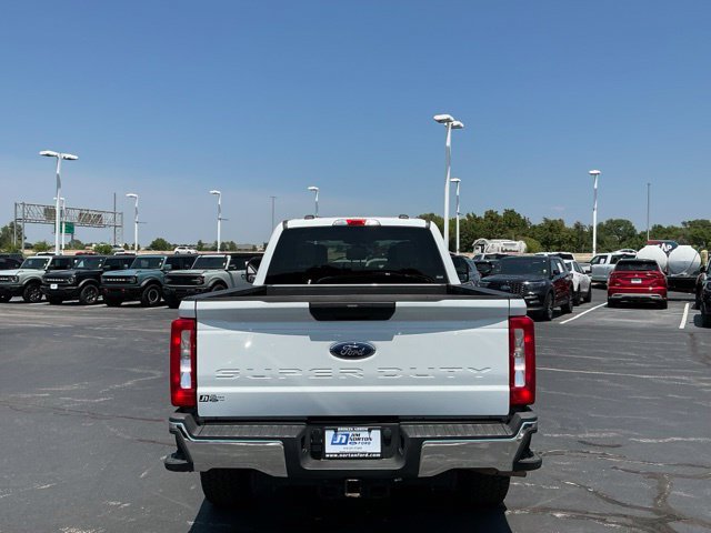 Used 2026 Ford F350 XLT AWD/4WD image 4