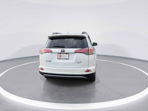 Certified 2018 Toyota RAV4 Limited w/ Advanced Technology Package image 7