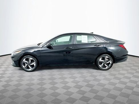 Used 2023 Hyundai Elantra SEL w/ Convenience Package image 8