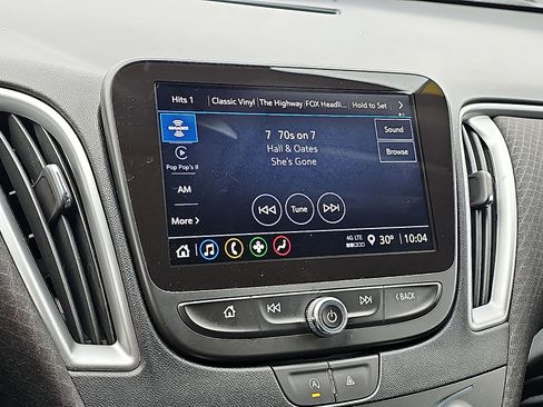 Used 2023 Chevrolet Malibu LT image 16