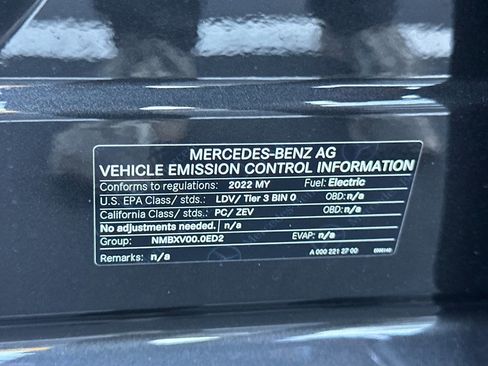 Certified 2022 Mercedes-Benz EQS 580 4MATIC Sedan image 22