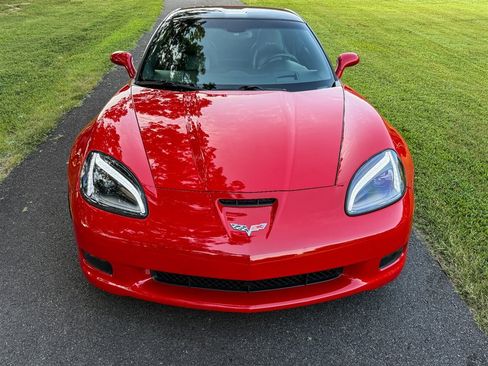 Used 2007 Chevrolet Corvette Z06 w/ Preferred Equipment Group RWD image 9