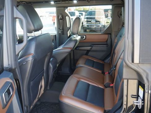 Used 2024 Ford Bronco Outer Banks image 23