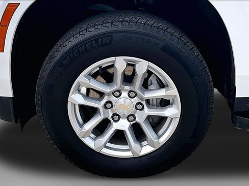 Used 2025 Chevrolet Tahoe LT AWD/4WD image 9