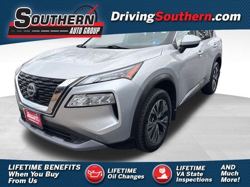 Used 2023 Nissan Rogue SV image 1