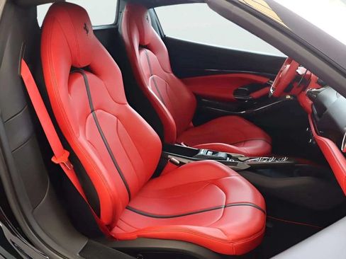 Used 2023 Ferrari F8 Tributo RWD image 12