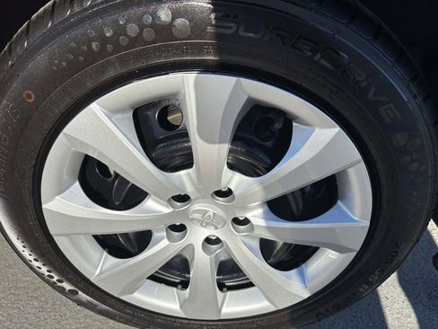 Used 2025 Toyota Corolla LE image 11