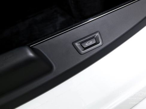 Certified 2020 Rolls-Royce Cullinan AWD/4WD image 29