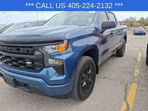 Used 2024 Chevrolet Silverado 1500 Custom image 2