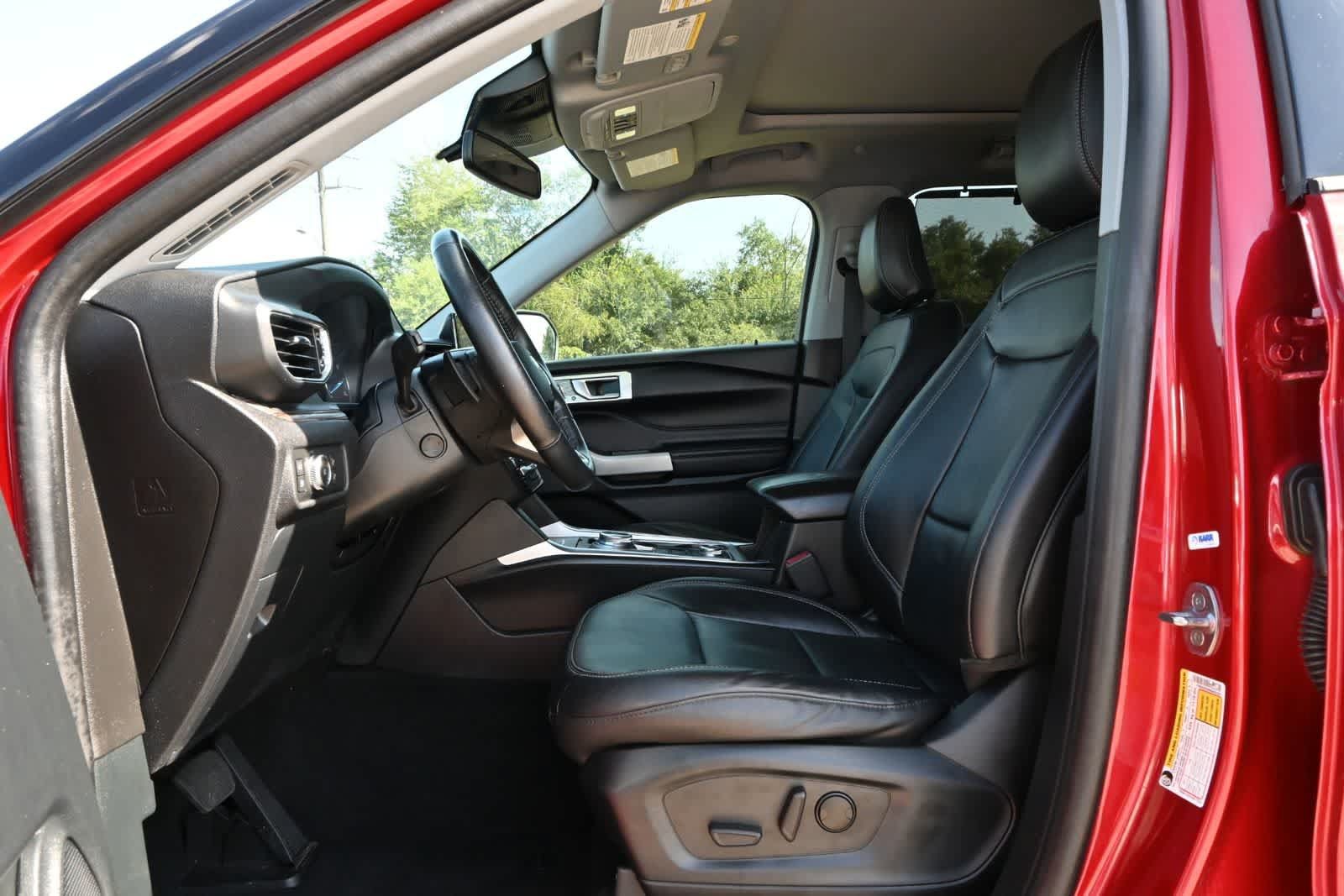 Used 2021 Ford Explorer Limited w/ Hybrid Equipment Group 310A AWD/4WD image 16