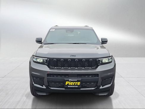 New 2025 Jeep Grand Cherokee L Altitude image 6