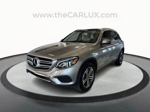 Used 2019 Mercedes-Benz GLC 300 image 3