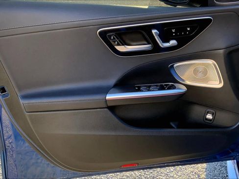 Used 2023 Mercedes-Benz C 300 Sedan image 21