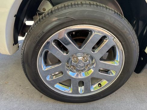 Used 2011 Dodge Nitro Heat w/ Popular Equipment Group image 27