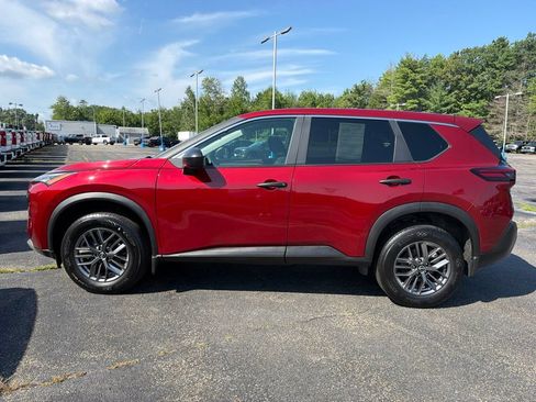 Used 2023 Nissan Rogue S AWD/4WD image 3